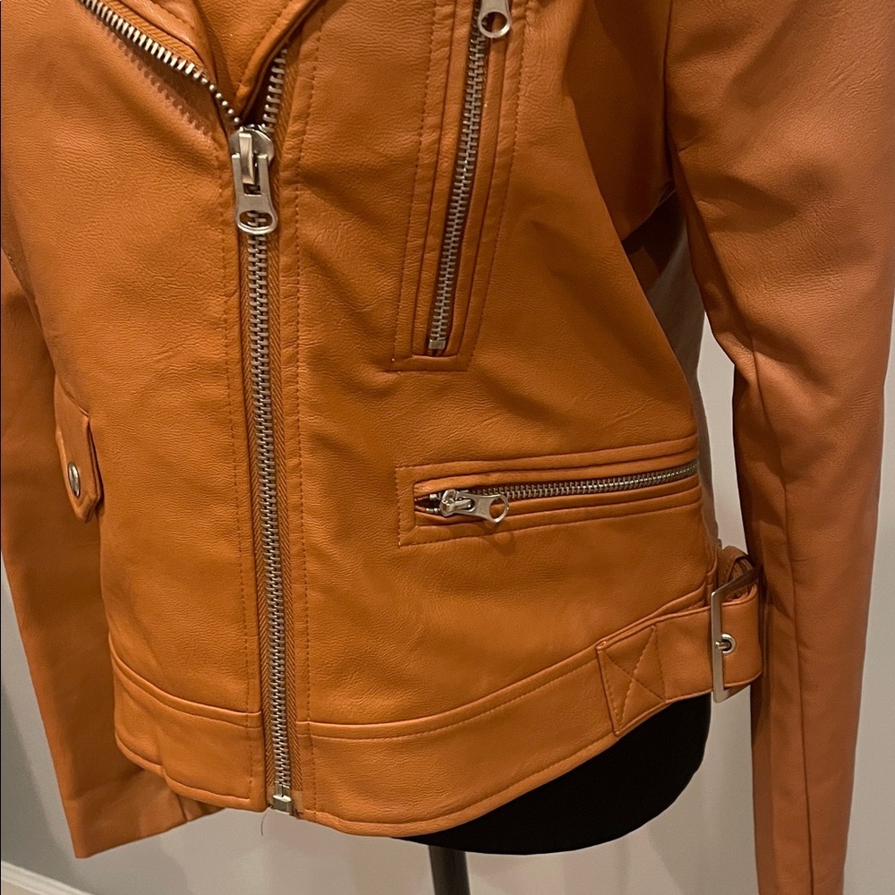 Women's tan faux Leather Jacket - Picture 3 of 4